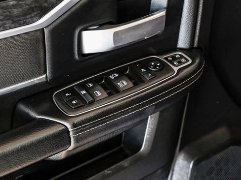 Used 2024 RAM 2500 Big Horn AWD/4WD image 40