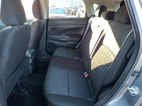 Used 2024 Mitsubishi Outlander Sport LE image 12