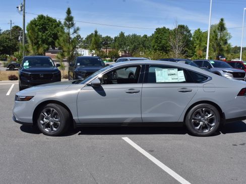 New 2026 Honda Accord EX-L image 6