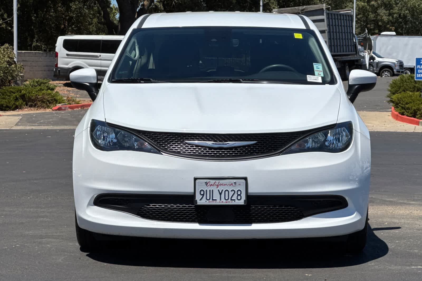 Used 2023 Chrysler Voyager LX FWD image 10