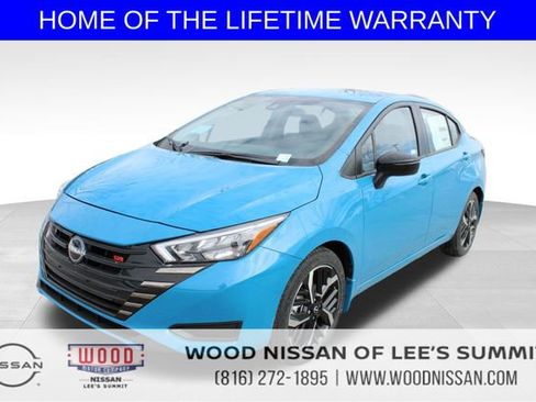 New 2025 Nissan Versa SR w/ Trunk Package image 3