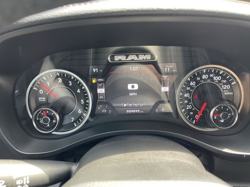 Used 2024 RAM 1500 Laramie image 10