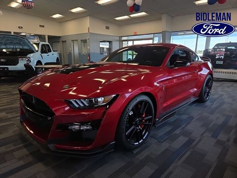 Used 2021 Ford Mustang Shelby GT500 w/ Technology Package RWD image 1