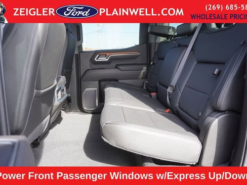 Used 2022 GMC Sierra 1500 Denali w/ Denali Reserve Package image 11