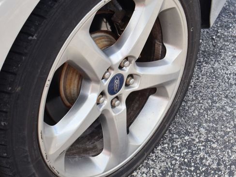Used 2014 Ford Fusion SE w/ Equipment Group 201A FWD image 25