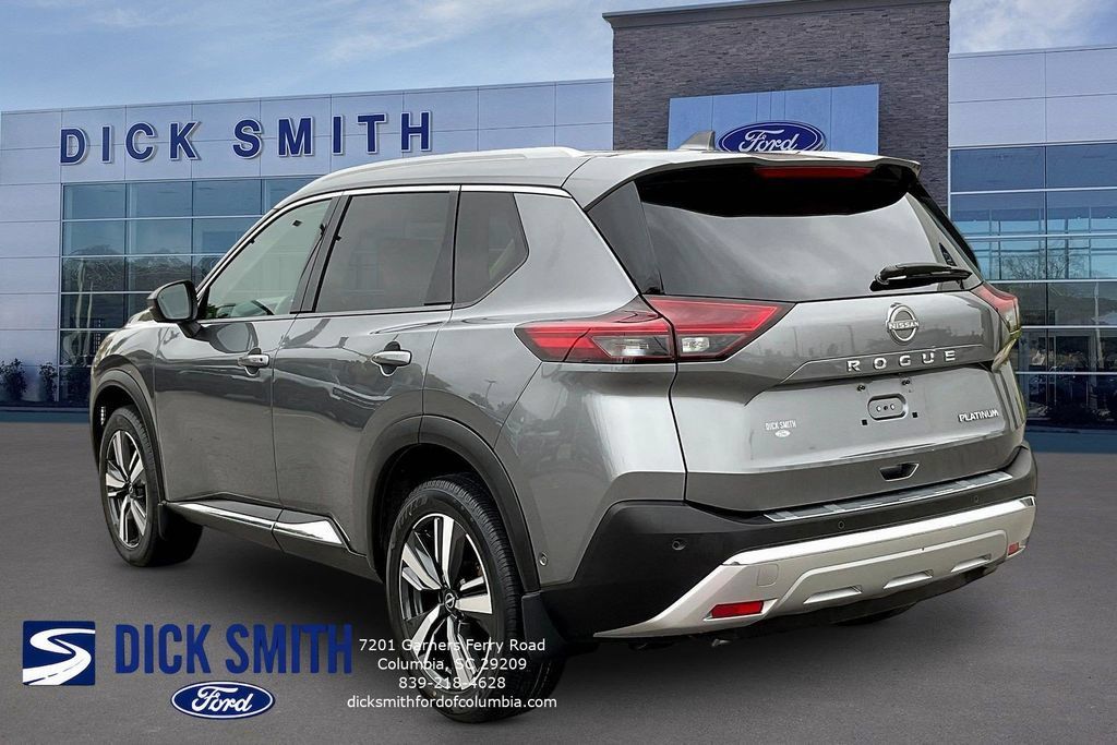 Used 2023 Nissan Rogue Platinum FWD image 4