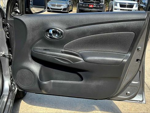 Used 2019 Nissan Versa SV image 20