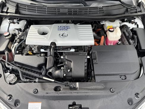 Used 2015 Lexus CT 200h w/ Navigation Package image 36