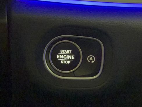 Used 2021 Mercedes-Benz GLS 450 4MATIC image 20