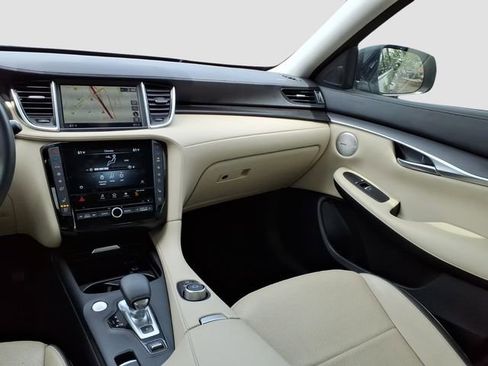 Certified 2022 INFINITI QX50 Essential FWD image 33