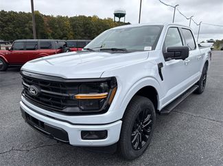 New 2025 Ford F150 XLT w/ Equipment Group 302A MID video 3