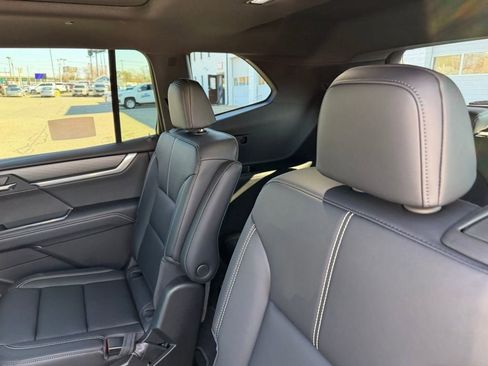 New 2026 GMC Acadia Elevation w/ Black Edition AWD/4WD image 9