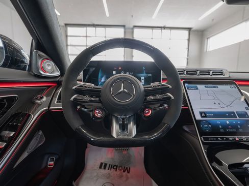 Used 2025 Mercedes-Benz S 63 AMG S image 9