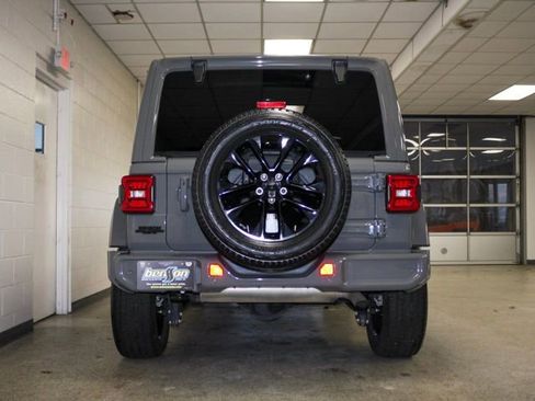 Certified 2022 Jeep Wrangler Unlimited Sahara image 4