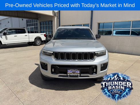 Used 2021 Jeep Grand Cherokee L Overland image 9
