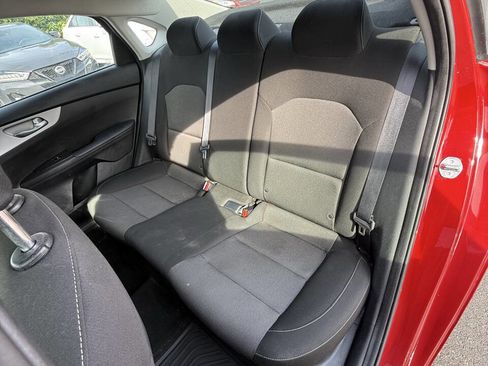 Used 2023 Kia Forte LXS w/ LXS Technology Package FWD image 24