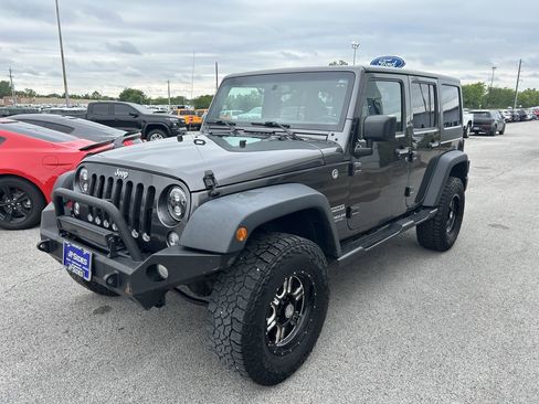 Used 2017 Jeep Wrangler Unlimited Sport w/ Quick Order Package 24S AWD/4WD image 1