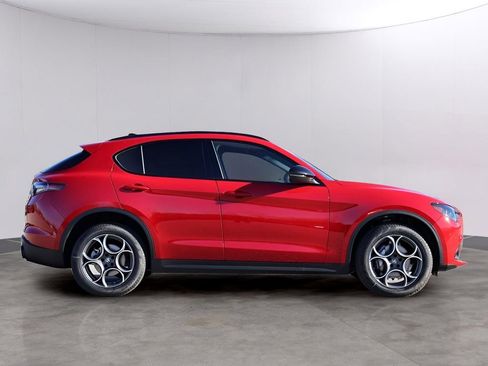 New 2025 Alfa Romeo Stelvio Sprint AWD/4WD image 4