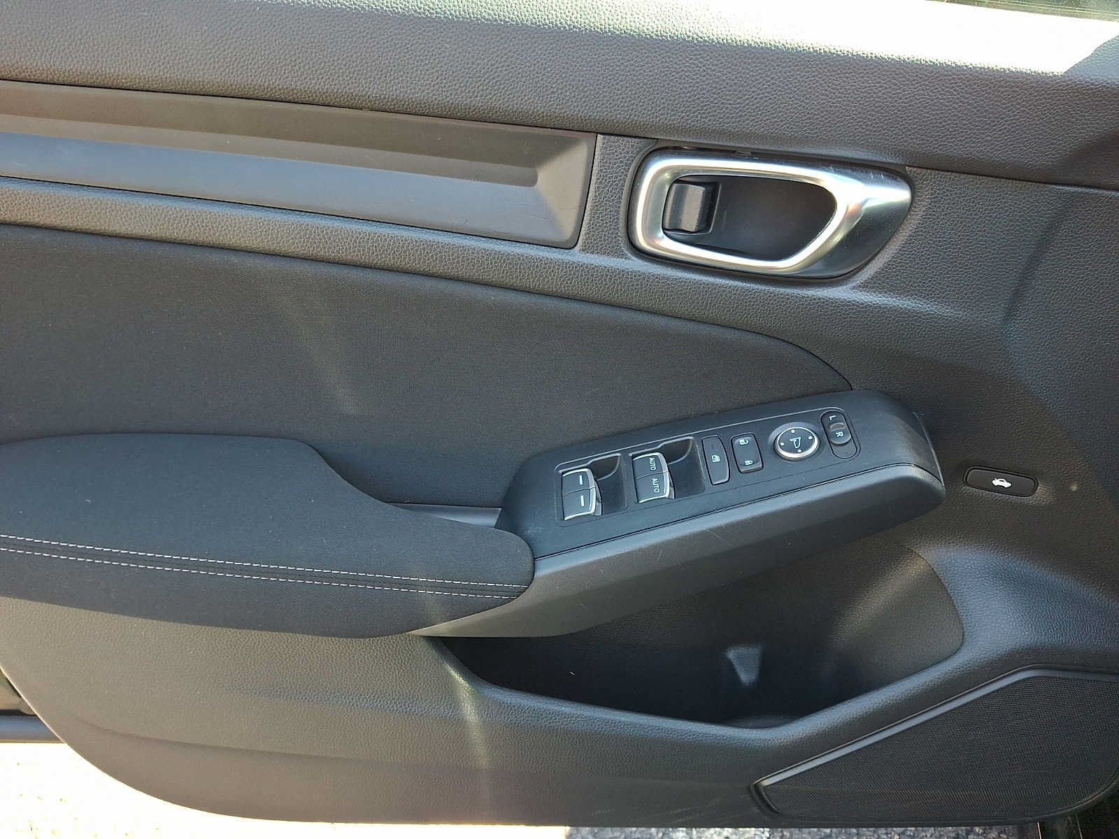Certified 2024 Honda Civic Sport image 12