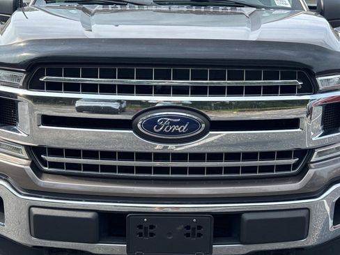 Used 2018 Ford F150 XLT w/ Equipment Group 302A Luxury AWD/4WD image 8