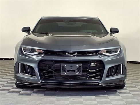 Used 2022 Chevrolet Camaro ZL1 image 3