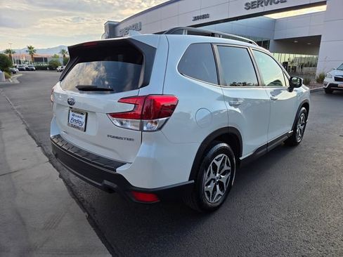 Used 2020 Subaru Forester Premium w/ Popular Package #1 AWD/4WD image 4