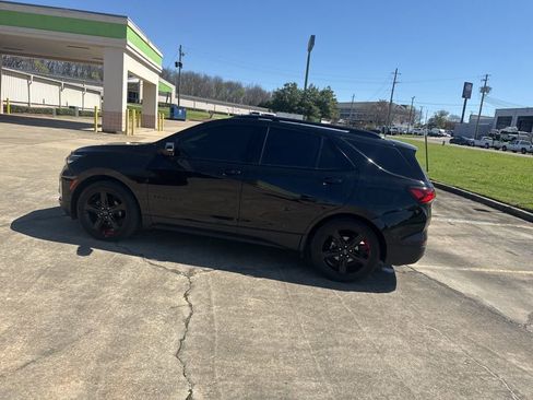 Used 2023 Chevrolet Equinox Premier image 7