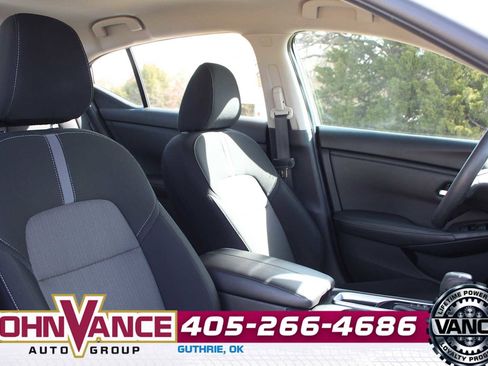 Used 2024 Nissan Sentra SV image 13