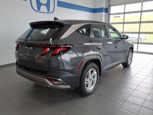 Certified 2025 Hyundai Tucson SE FWD image 5