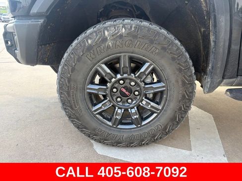 Used 2026 GMC Sierra 1500 AT4X AWD/4WD image 9