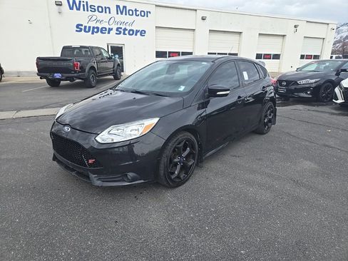 Used 2014 Ford Focus ST w/ Equipment Group 202A image 1