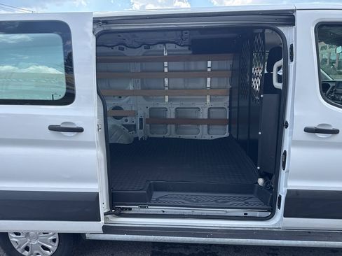 Used 2025 Ford Transit 250 Low Roof w/ Exterior Upgrade Package RWD image 3