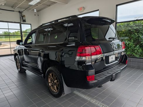 Used 2020 Toyota Land Cruiser Heritage Edition AWD/4WD image 7