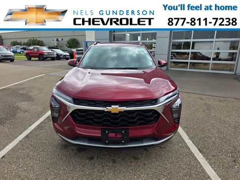 New 2025 Chevrolet Trax LT w/ Driver Confidence Package image 2