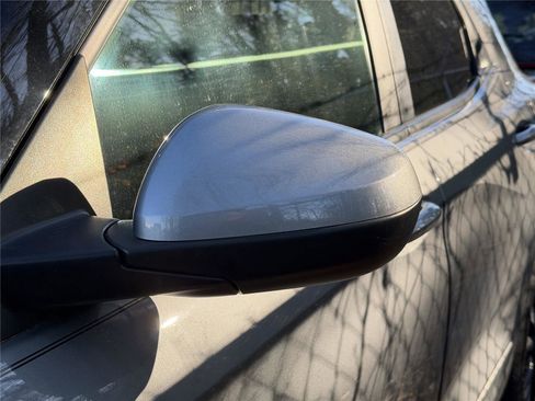 Used 2023 Chevrolet TrailBlazer LT image 9