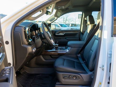 New 2026 GMC Sierra 1500 Elevation w/ Elevation Premium Package image 11