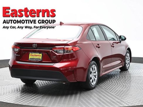 Used 2024 Toyota Corolla LE image 5