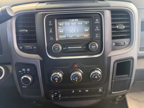 Used 2013 RAM 2500 Tradesman w/ Chrome Appearance Group image 27