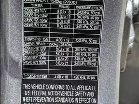 Used 2024 Land Rover Discovery Sport S image 21