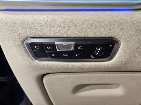Used 2019 BMW X7 xDrive40i w/ Premium Package AWD/4WD image 26