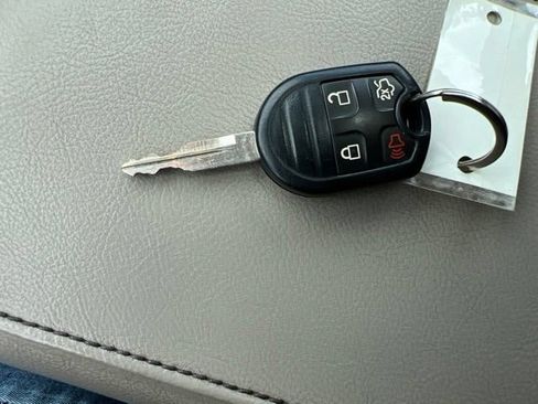 Used 2012 Ford Edge SEL AWD/4WD image 34