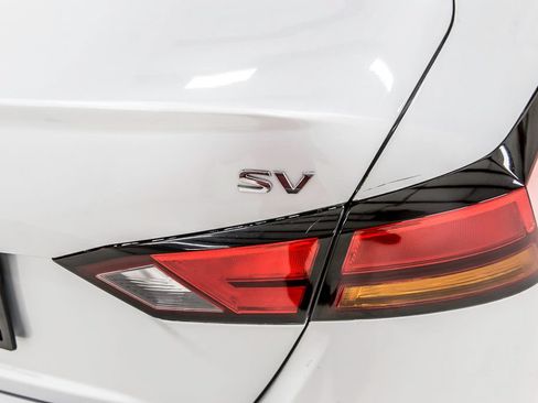Used 2021 Nissan Altima 2.5 SV FWD image 10