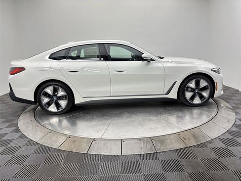 New 2026 BMW i4 xDrive40i w/ Premium Package AWD/4WD image 17