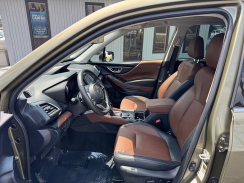 Used 2023 Subaru Forester Touring AWD/4WD image 9