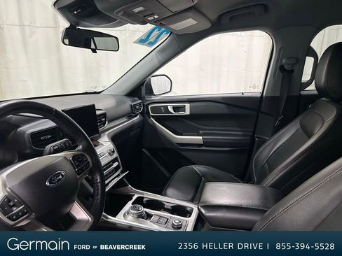 Used 2022 Ford Explorer XLT w/ Equipment Group 202A image 27