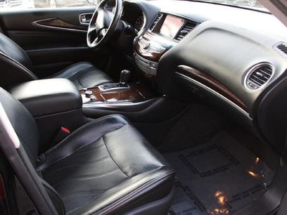 Used 2013 INFINITI JX35 AWD w/ Premium Pkg