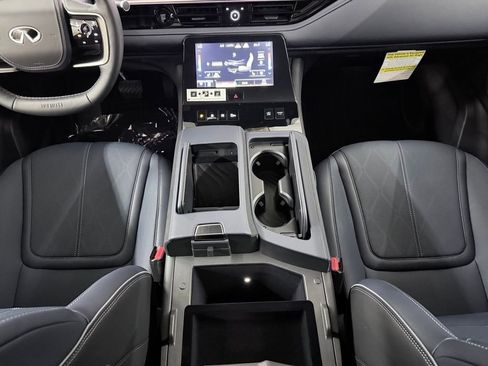 New 2026 INFINITI QX80 4WD image 29