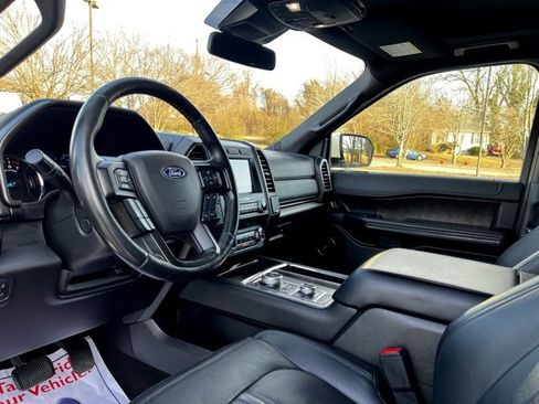 Used 2020 Ford Expedition Limited image 12