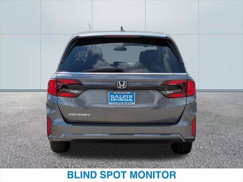 Certified 2026 Honda Odyssey EX-L image 8