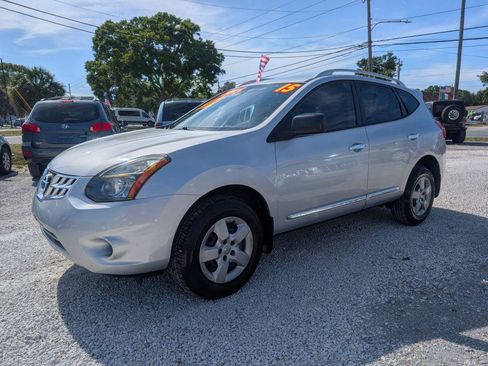 Used 2015 Nissan Rogue S w/ Convenience Package FWD image 3